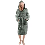 NY Threads Damen Morgenmantel aus Fleece mit Kapuze - Plüsch und Kuscheliger Bademantel für Frauen (Hellgrau, Small)