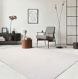 the carpet Relax Moderner Flauschiger Kurzflor Teppich, Anti-Rutsch Unterseite, Waschbar bis 30 Grad, Super Soft, Felloptik, Creme, 120 x 170 cm