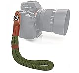 MyGadget Kamera Handschlaufe Seil mit Kunstleder Applikationen Retro Look - Trageschlaufe Handgelenkschlaufe für DSLR SLR Canon, Nikon, Sony - Grün