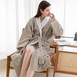 LEIYTFE Leichte Bademäntel Stricken, Langer Damen Bademantel Mit Gürtel Und Taschen, Weicher Und Bequemer Hausmantel Für Hotel Und Spa,Schnell Trocknend(Beige Grey,M)