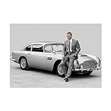 Aston Martin db4 | James-Bond-Plakat | Foto von Daniel Craig als James Bond | Gerahmter oder ungerahmter Druck | A1 (84.1x59.4cm), Kein Rahmen