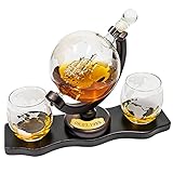 Geschenke 24 Whiskey Karaffe Globus mit Holzsockel personalisiert mit Wunschdatum (Tablett für 2 Gläser) | Geschenk für Whisky-Kenner | Geschenkidee zur Hochzeit, Geburtstag, Vatertag