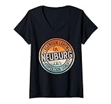 Neuburg Retro Farben | Legenden Leben in Neuburg T-Shirt mit V-Ausschnitt