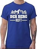 Skiurlaub Apres Ski - Der Berg Ruft - weiß - XL - Royalblau - The Mountain Tshirt Herren - L190 - Tshirt Herren und Männer T-Shirts