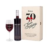 Herz & Heim® Bree Wein Geschenkkiste zum 70. Geburtstag mit graviertem Weinglas und Bree Wein zur Auswahl in Rot