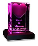 VIP-LASER 3D Glas Kristall Quader Herz mit Zwei Wunschnamen + Datum im Hochformat, Beleuchtung:mit Color Leuchtsockel 5 LED Schwarz