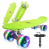 Saramond Skateboards Komplette 55cm Mini Cruiser Retro Skateboard für Kinder Teens Erwachsene Anfänger, Bunte LED-Räder mit All-in-One Skate T-Tool für Schule und Reisen (Grün)