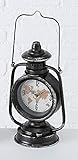CasaJame Tischuhr in Form Einer Petroliumlampe mit Weltkarten Hintergrund Ziffernblatt schwarz antiklook aus Eisen 15x11x25cm