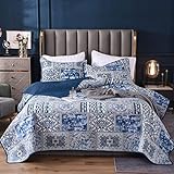 Qucover Tagesdecke Bettüberwurf 240x260cm, Patchworkdecke für Sommer aus Baumwolle & Polyester, Übergröße Gesteppte Decke in Vintage Retro Stil, Blau, mit Kissen Set