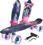 BELEEV Kinder Skateboard 22 Zoll mit LED Leuchtrollen Wheels, Komplette Mini Cruiser Skateboard für Kinder Jugendliche Erwachsene, LED Leuchtrollen mit All-in-one Skate T-Tool für Anfäng