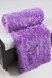 DecoKing 150x200 violett Tagesdecke Bettüberwurf Decke Kuscheldecke flauschig kuschelig haarig langflor Zotteldecke Flauschdecke Heimdecke Plaid Wohndecke Sofadecke Langflor - Zottel - Optik Purp