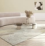 the carpet Mila moderner Teppich Wohnzimmer, elegant glänzender Kurzflor Wohnzimmerteppich in Creme mit Gold Silber Feder Muster, Teppich 160 x 230 cm
