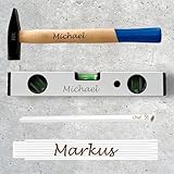 Geschenk Set personalisiert Hammer 300g + Zollstock + Wasserwaage + Bleistift | mit Name | Gravur Handwerker Bauherr Vatertag Papa Opa Mann Heimwerker Weihnachten Geschenkset M