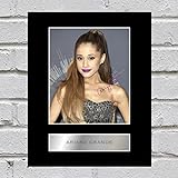 Ariana Grande Signiertes Foto #2