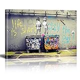 Banksy Bilder Life Is Short Banksy Wandbilder XXL Leinwand-Bild Graffiti Street Art Print Modern Bild für Wohnzimmer Büro fertig Home Wanddekoration zum Aufhängen Mit Rahmen（40×70cm）15.7×27.5 Z